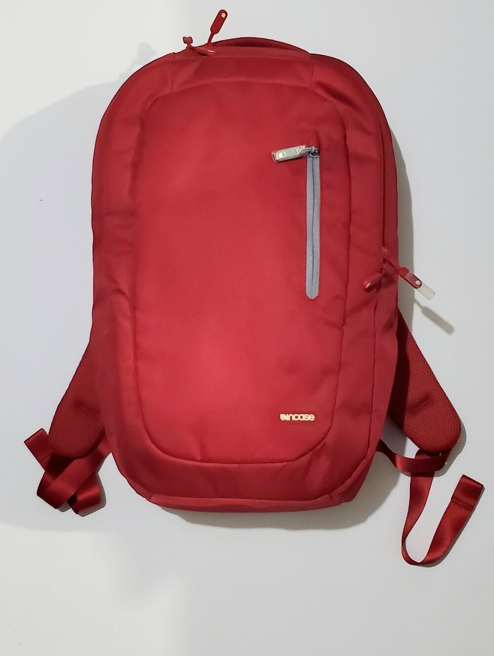 Incase Red Slim Urban Backpack fit 15" macbook pro laptop